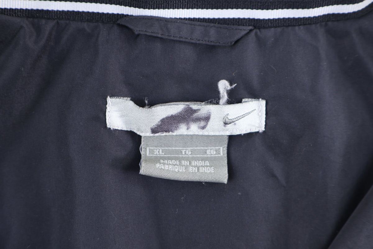 Vintage Nike Embroidered Logo Full Zip Parka Jacket product image 3